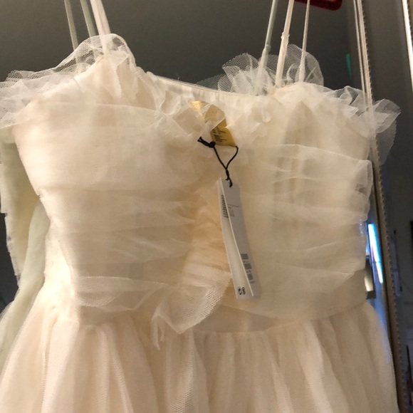 H&M cream layered tulle dress with boning - Picture 6 of 6